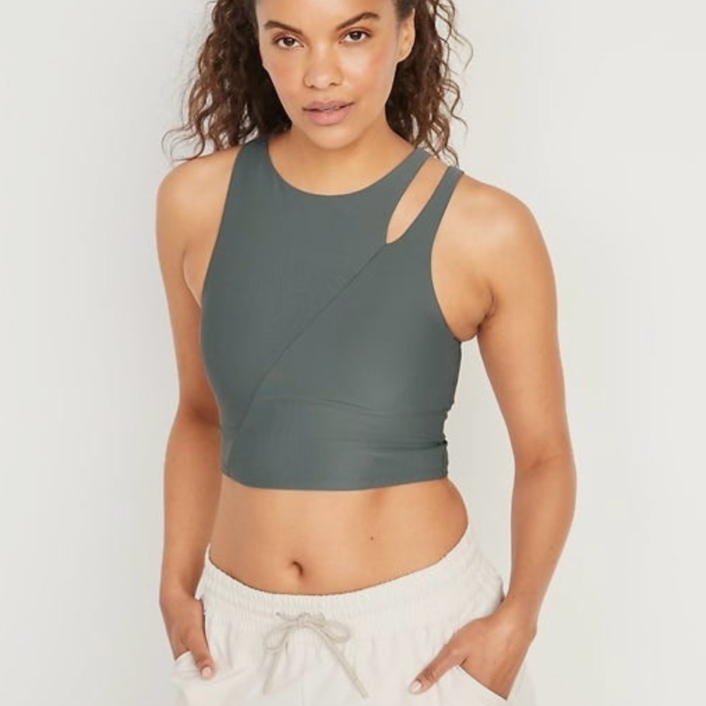 Old Navy Active Powersoft Crop Top - image 1